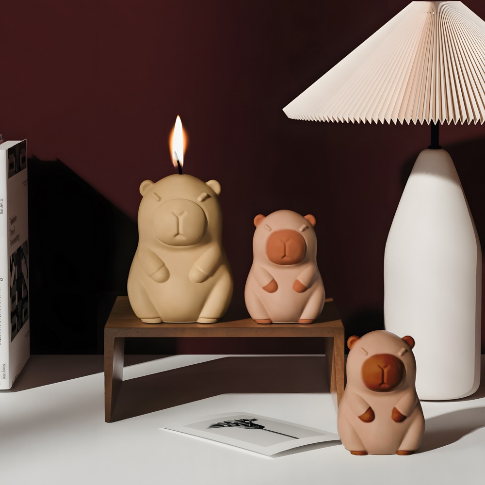 Standing Capybara Scent Candle - огляд і ціна Candle Supplies Tins
