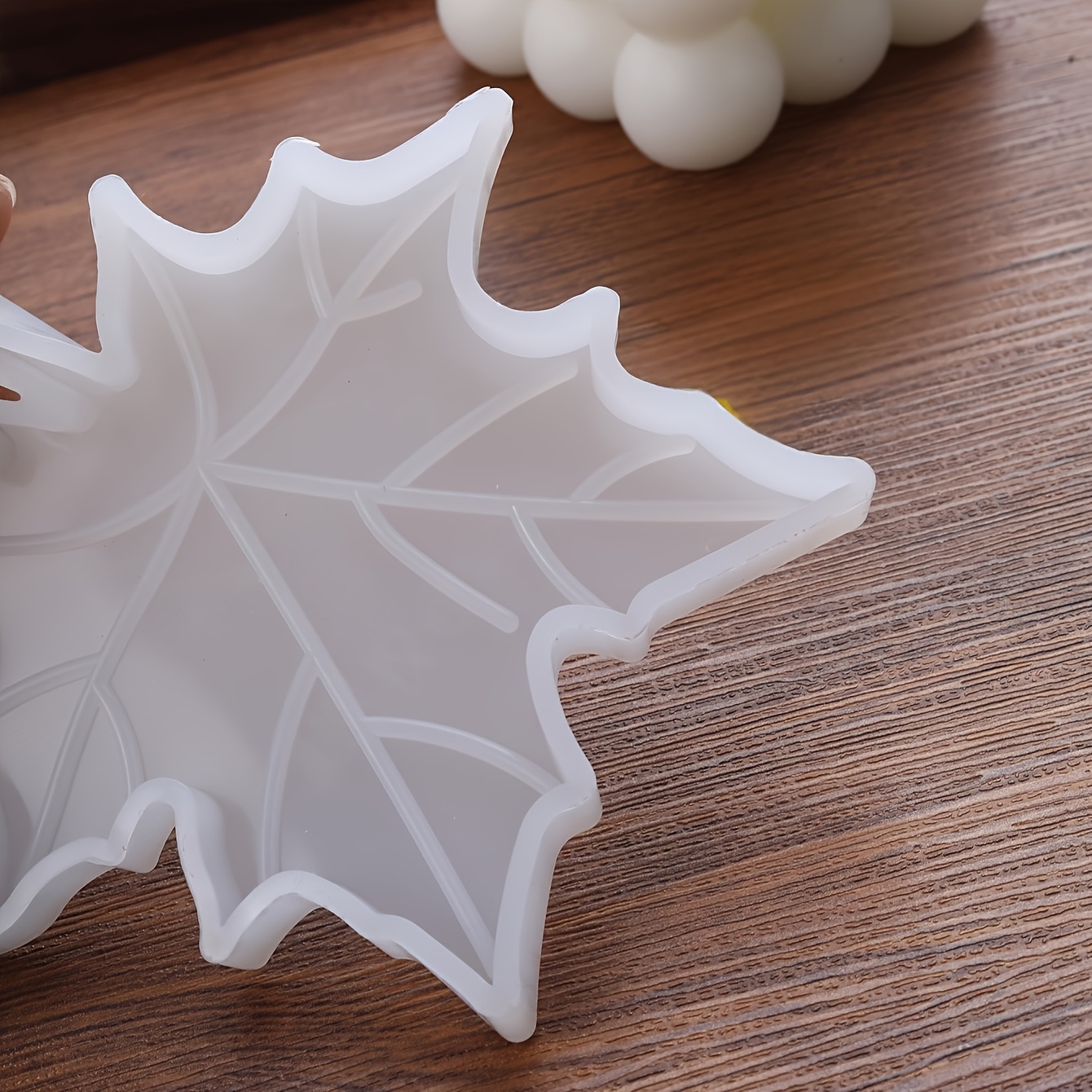 1PC Maple Leaf shaped Silicone - огляд і ціна Supplies Of Candle